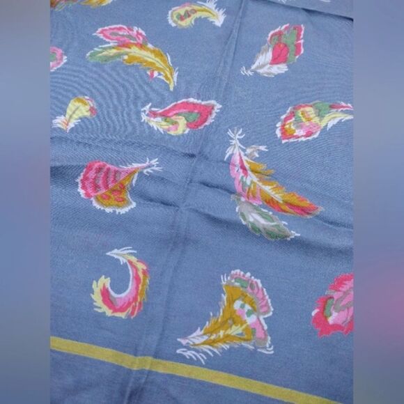 Liberty of London Vintage Silk Scarf Feathers - Picture 11 of 15